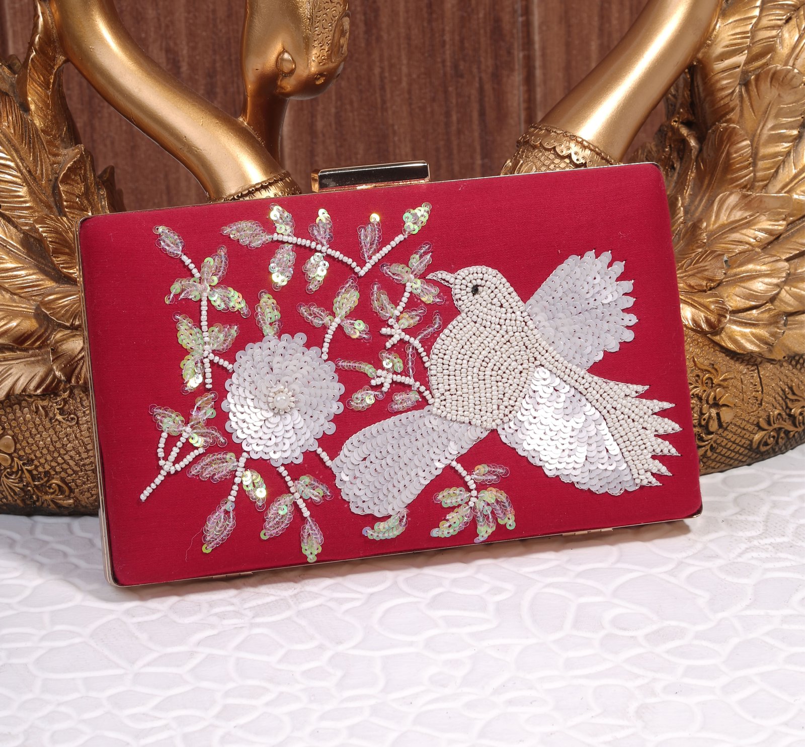 Square shape clutches